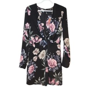 2/$50 🏷 MissGuided Black Floral Mini Dress Size 8 BNWT
